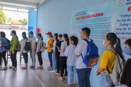 Để phòng chống "dịch Covid-19", nhiều trường học đã kích hoạt hệ thống điện tử