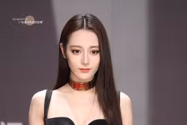 Địch Lệ Nhiệt Ba là sao nữ được yêu thích nhất 2020