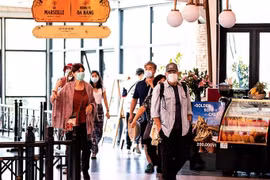 Bài 1: Thắp hy vọng từ màn đêm u ám