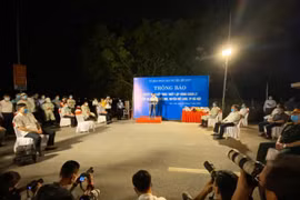 Gỡ lệnh phong tỏa, người dân Hạ Lôi vui mừng trở lại nhịp sống thường ngày