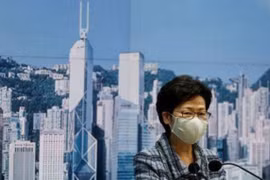 Lãnh đạo Hong Kong sẽ tới Bắc Kinh bàn biện pháp phục hồi nền kinh tế