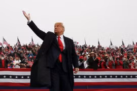 8 ngày trước cuộc bầu cử, cả ông Trump và Biden đều tập trung vào bang Pennsylvania
