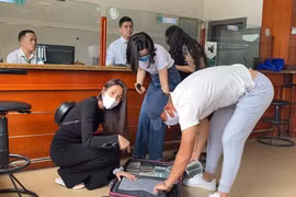 Thủy Tiên cùng Công Vinh trở lại miền Trung