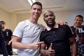 Ronaldo tiết lộ bất ngờ: 'Tôi thích quyền anh hơn bóng đá'