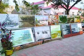 Workshop nghệ thuật bên bờ biển