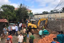 Đắk Nông: Bờ kè bất ngờ đổ sập, 1 người tử vong