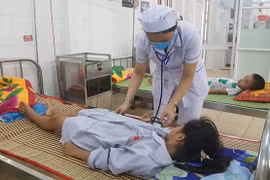Quảng trị: 20 người nhập viện sau khi dự tiệc cưới