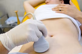 Những dấu hiệu rất dễ nhầm lẫn khiến chị em phụ nữ mắc ung thư buồng trứng mà không biết