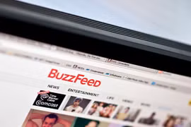 BuzzFeed cắt giảm 25% lương nhân viên do tác động từ đại dịch