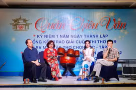 Những “nong vàng” trên cánh đồng chữ nghĩa