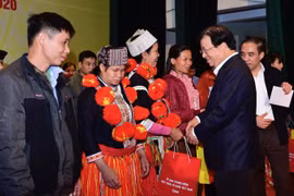 Phó Thủ tướng Trịnh Đình Dũng thăm, chúc Tết tại Tuyên Quang và Vĩnh Phúc