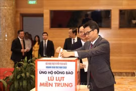 Bộ GD-ĐT kêu gọi hỗ trợ ngành giáo dục miền Trung vượt qua khó khăn