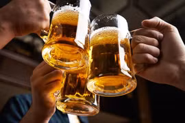 Kích động, lôi kéo người khác uống rượu, bia bị phạt đến 1 triệu đồng