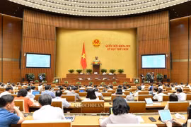 Quốc hội thảo luận Luật Xử lý vi phạm hành chính và Luật Bảo vệ môi trường (sửa đổi)