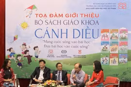 Tỉnh Long An dừng áp đặt các nhà trường chọn sách Cánh Diều