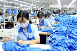 Xuất khẩu phục hồi mạnh, Việt Nam xuất siêu 10 tỷ USD