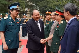 Thủ tướng Nguyễn Xuân Phúc thăm, làm việc tại Quân chủng Phòng không - Không quân