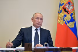 Tổng thống Putin gia hạn lệnh phong tỏa nước Nga tới 11/5
