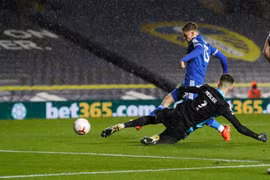 Leeds 1-4 Leicester: Tân binh Leeds United thua tan nát tại sân nhà