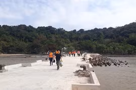 Cà Mau: Tìm thấy thi thể thuyền trưởng bị thuyền viên chém rớt xuống biển