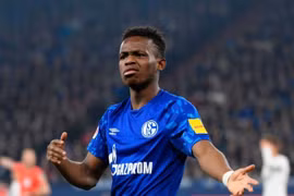 Rabbi Matondo 'phớt lờ' tin đồn chuyển nhượng của Manchester United