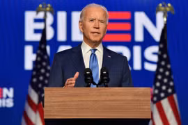 Joe Biden đóng băng 'các quy định về nửa đêm' của ông Trump