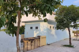 Truy bắt tên biến thái dâm ô học sinh lớp 5 trong nhà vệ sinh trường học