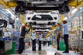 Giảm 50% phí trước bạ cho ô tô lắp ráp trong nước
