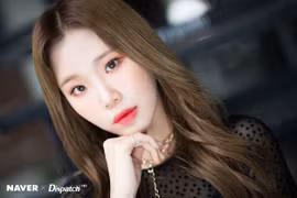 Mỹ nhân 'xấu nhất lịch sử Kpop' bị fan từ chối nhận Idol vì ảnh thẻ
