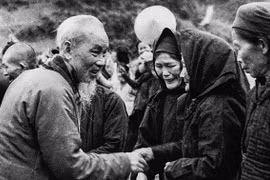 Kỷ niệm 130 năm ngày sinh Chủ tịch Hồ Chí Minh (19/5/1890-19/5/2020): Bác sống như trời đất của ta…