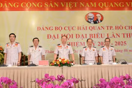 Ông Đinh Ngọc Thắng tái đắc cử Bí thư Đảng bộ Cục Hải quan TP.HCM