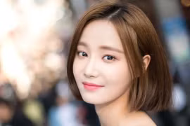 Yeon Woo ngầm tiết lộ mình bị đuổi khỏi Momoland