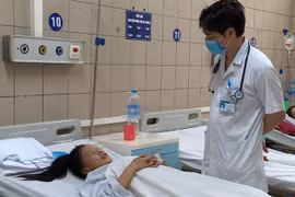 Đốt rẫy giữa trời nắng, người phụ nữ suýt chết vì sốc nhiệt