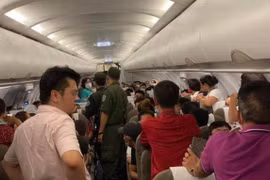 Xử phạt hành khách gây rối tại sân bay Nội Bài
