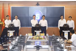 Phó Thủ tướng Vũ Đức Đam dự lễ ra mắt nền tảng mã địa chỉ bưu chính – Vpostcode