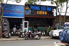 28 người Trung Quốc bị phát hiện trong phòng thu âm ở TP HCM