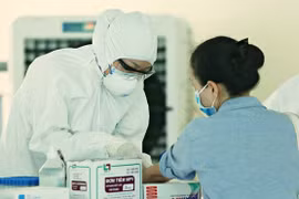 Khẩn cấp: Bộ Y tế thông báo tìm người đến 2 địa điểm tại Đà Nẵng, TP.HCM