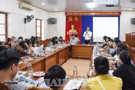 Đoàn giảng viên, sinh viên Học viện Báo chí và Tuyên truyền giao lưu với cán bộ, phóng viên Báo Hải Phòng