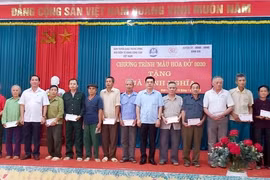 Báo điện tử Đảng Cộng sản tri ân gia đình chính sách tại Bình Gia, Lạng Sơn
