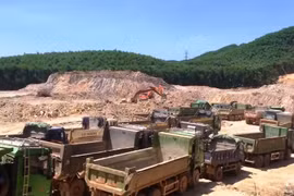 Uỷ ban ATGT Quốc gia yêu cầu Chủ tịch tỉnh Thừa Thiên Huế xử lý nghiêm vấn nạn xe quá khổ, quá tải