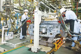 Nâng cao tính cạnh tranh của Việt Nam trong thu hút đầu tư nước ngoài