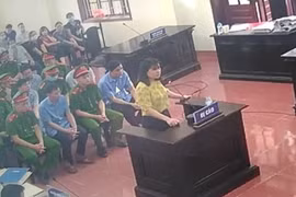 Gian lận thi cử ở Hòa Bình: Đổ tội cho cấp trên chỉ đạo, ép nâng điểm