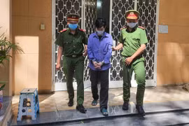 Bản án 20 năm tù cho gã xe ôm dở trò đội bại bé gái ở công viên