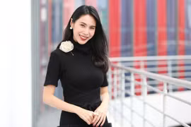 Thuỷ Tiên lên tiếng khi nhiều nghệ sỹ bị đưa ra so sánh chuyện cứu trợ miền Trung