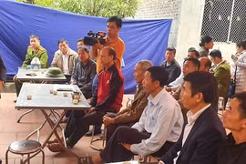 Vụ ở nhà 3 tầng vẫn lọt danh sách hộ nghèo: Kỷ luật cán bộ, công khai xin lỗi nhân dân!