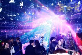 Hà Nội chưa cho phép quán bar, karaoke hoạt động trở lại