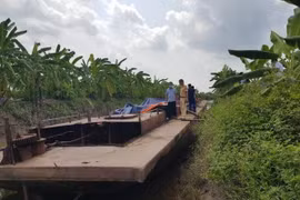 Táo tợn trộm tàu từ Thái Bình mang về Hải Dương phá dỡ
