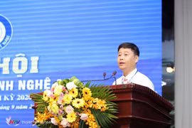 Ông Trần Minh Ngọc - Phó Giám đốc Đài PT-TH tỉnh được bầu giữ chức Chủ tịch Hội Nhà báo Nghệ An