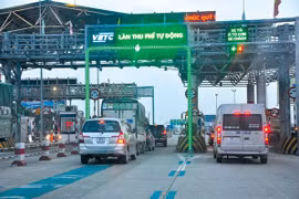 Ngày mai, đồng loạt triển khai thu phí không dừng tại 35 trạm