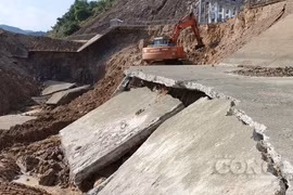Thanh Hóa: Vỡ kênh Bắc sông Chu - Nam sông Mã dài gần 100m